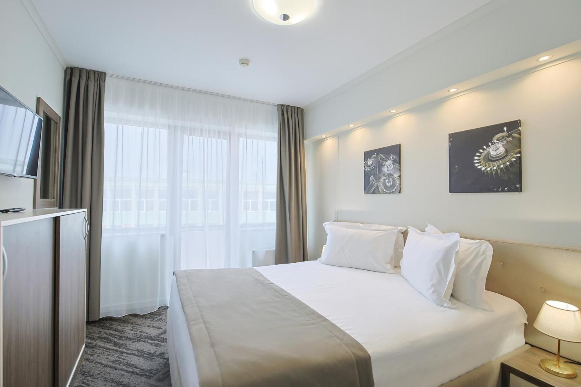 Potaissa Hotel Turda Ngoại thất bức ảnh